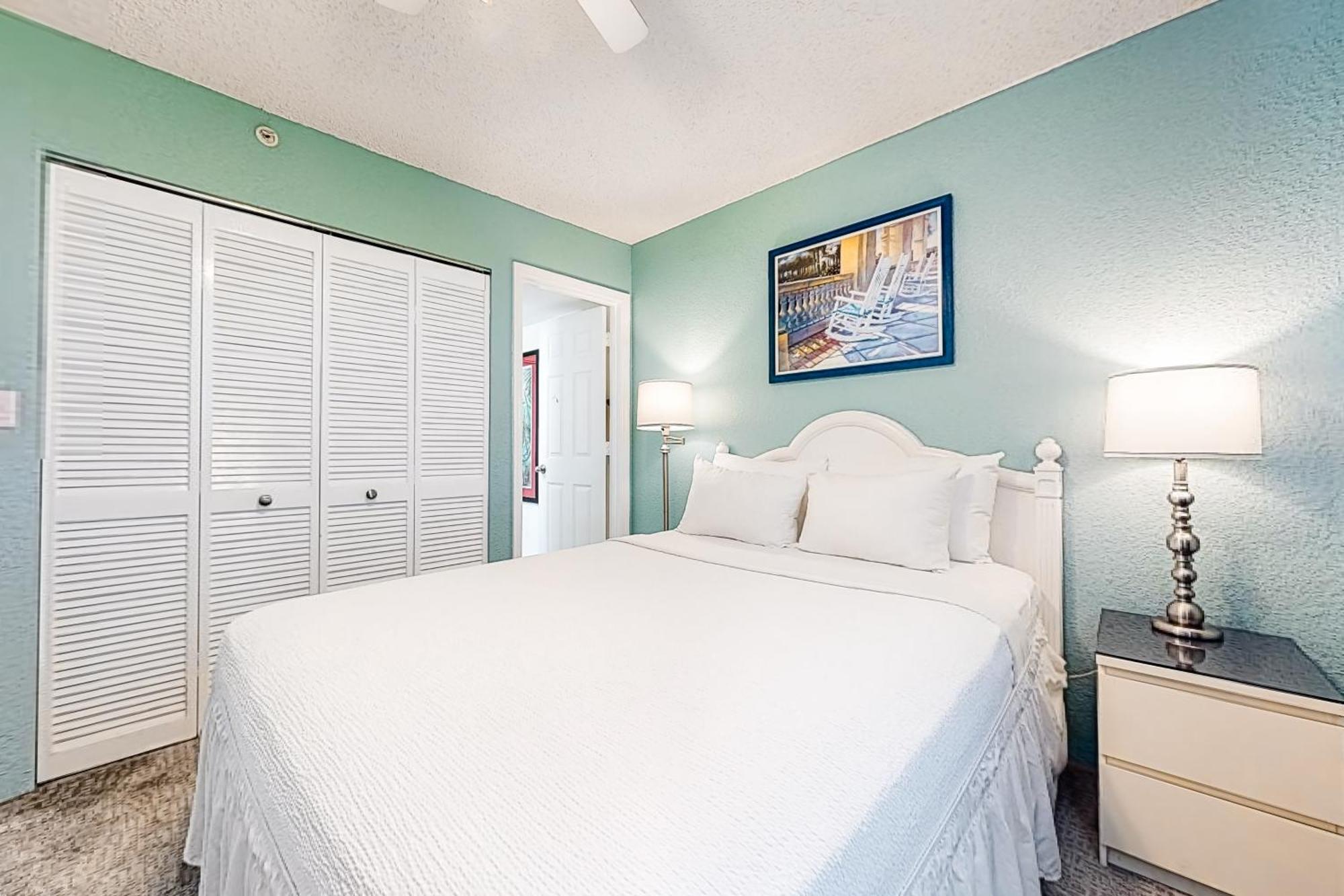 Sunrise Suites Big Kahuna Suite #202 Key West Room photo