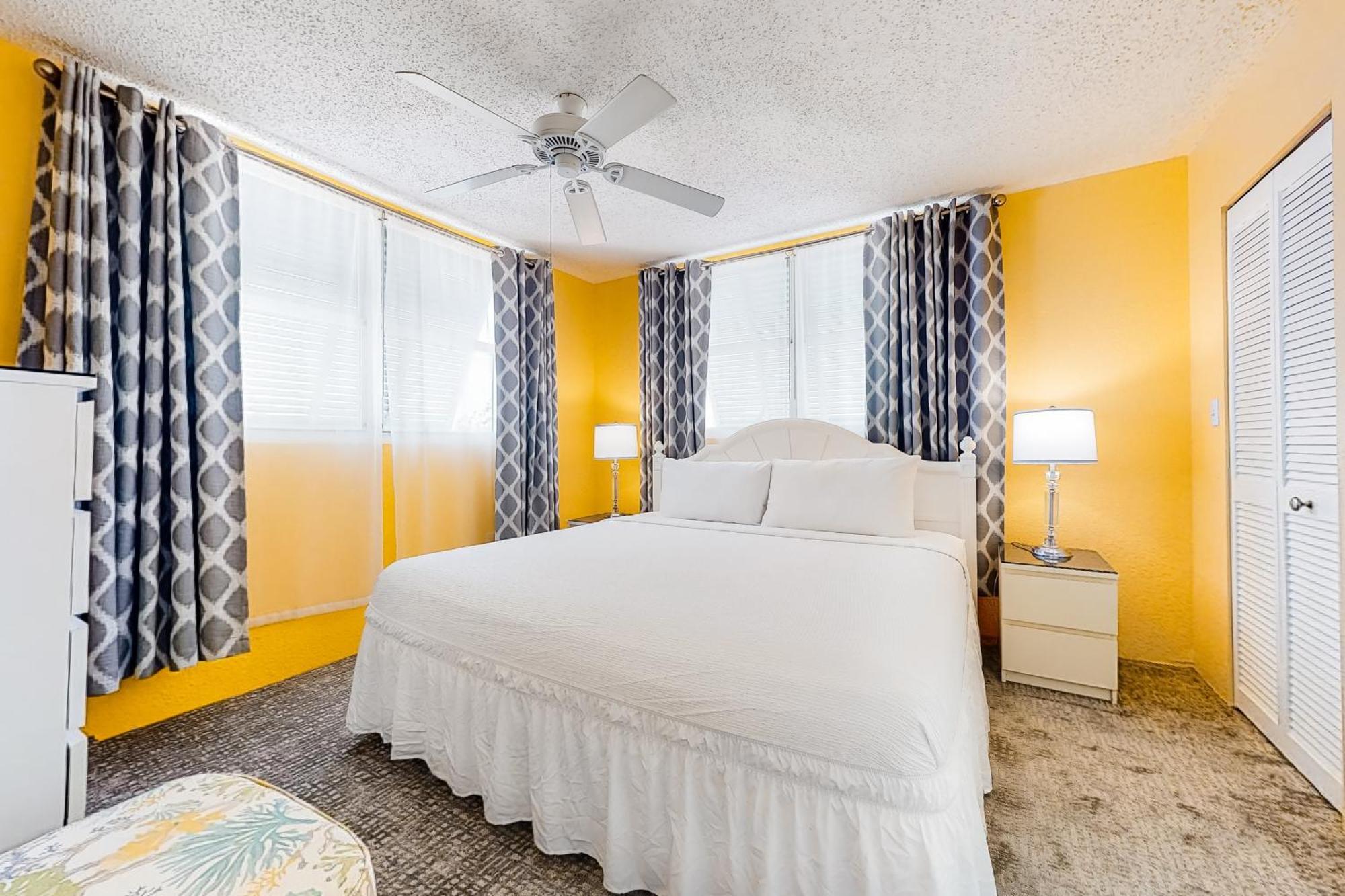 Sunrise Suites Big Kahuna Suite #202 Key West Room photo